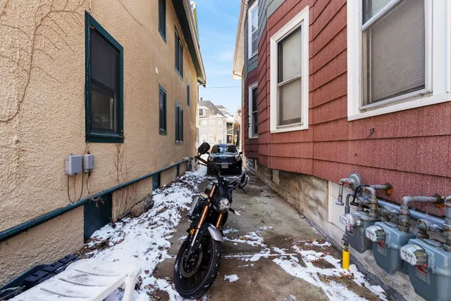 $1,050,000 | 1250-1252 Spaight Street, Madison, WI 53703