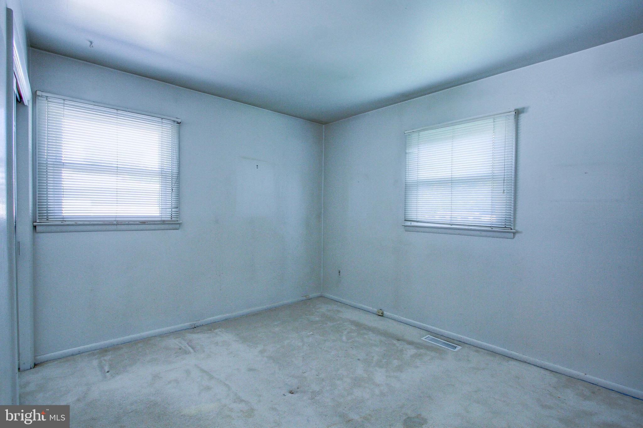 1073 Surrey Road Philadelphia, PA 19115 - Photo 20 of 32