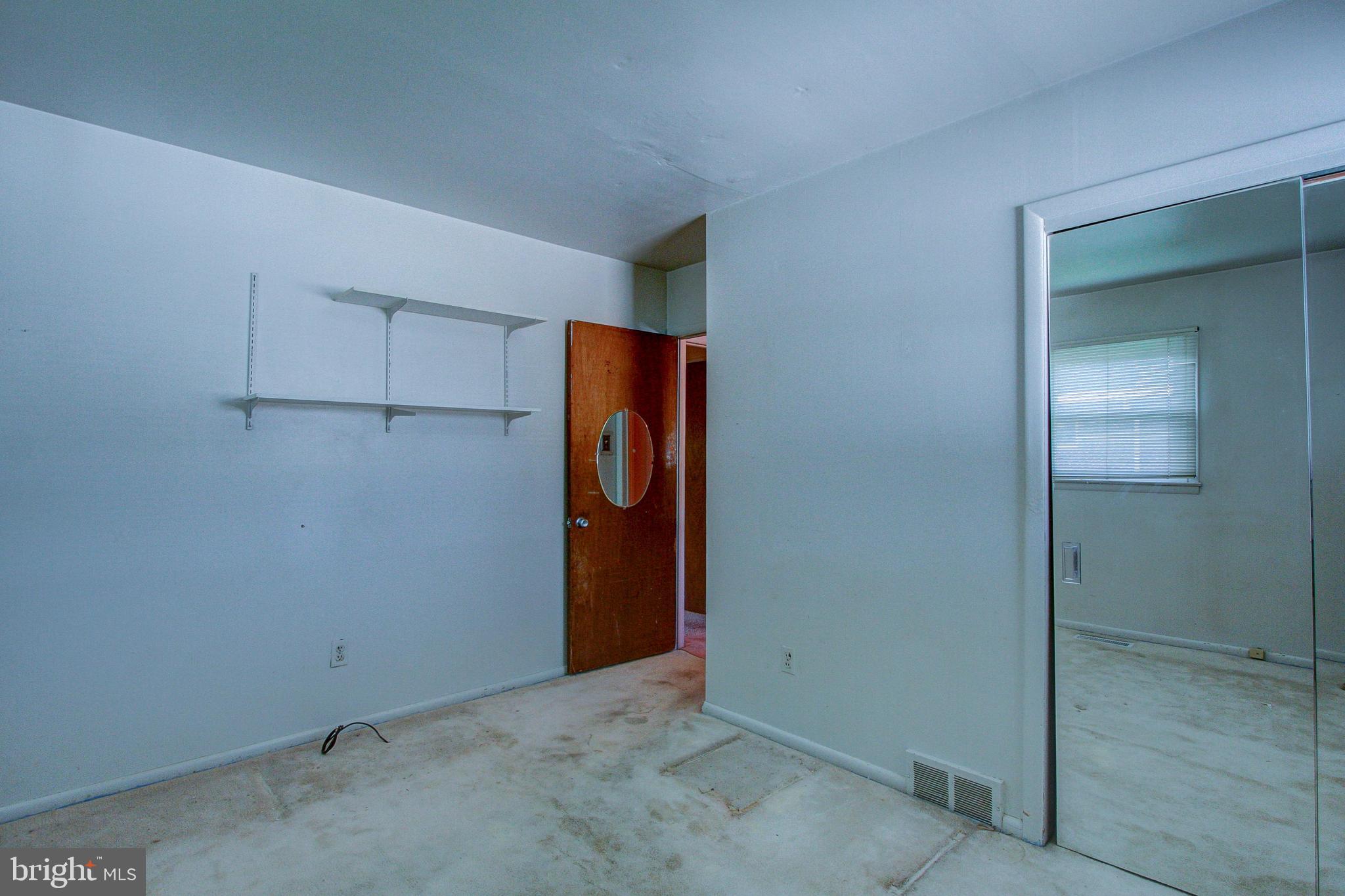 1073 Surrey Road Philadelphia, PA 19115 - Photo 21 of 32