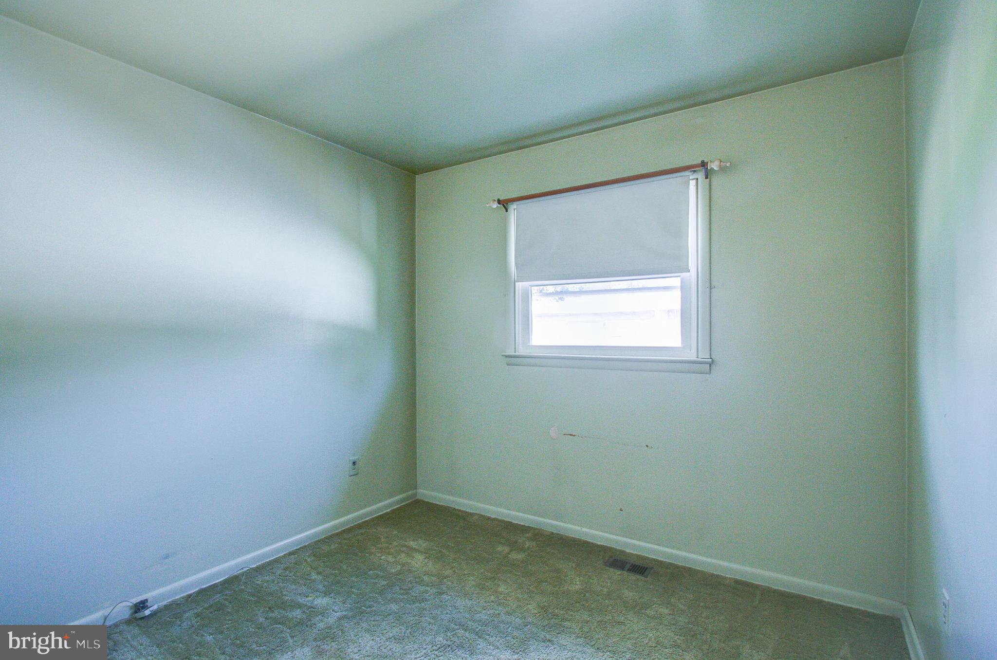 1073 Surrey Road Philadelphia, PA 19115 - Photo 22 of 32
