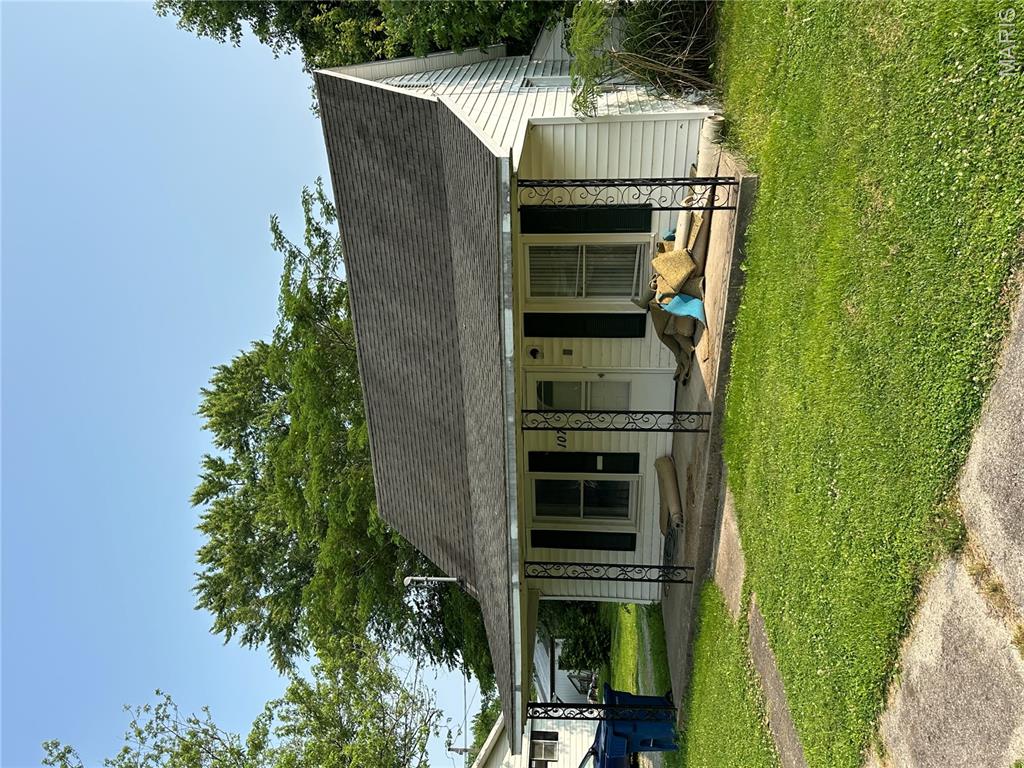 109 Virginia Street Cambria, IL 62915 - Photo 3 of 4