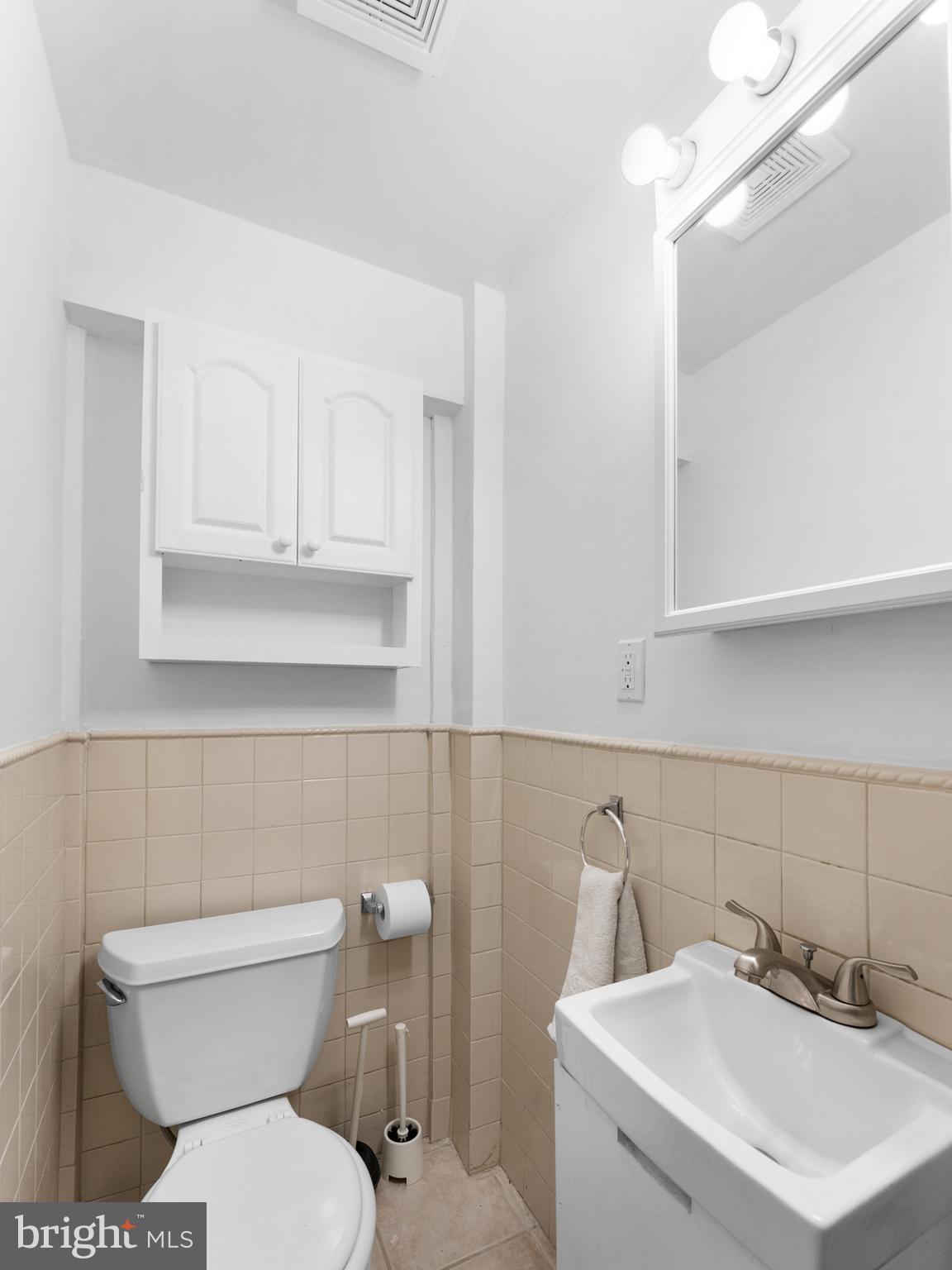 907 Powder Mill Lane Wynnewood, PA 19096 - Photo 13 of 27