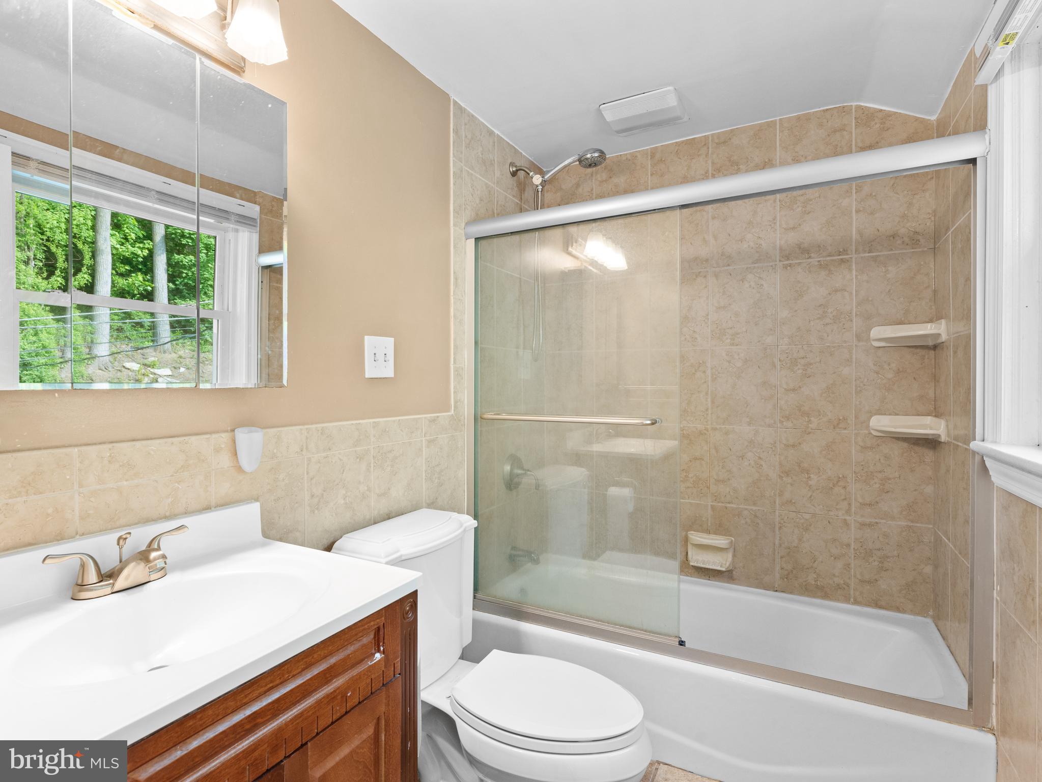 907 Powder Mill Lane Wynnewood, PA 19096 - Photo 17 of 27