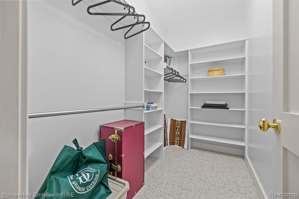 1041 Greentree Road Bloomfield Hills, MI 48304 - Photo 43 of 70