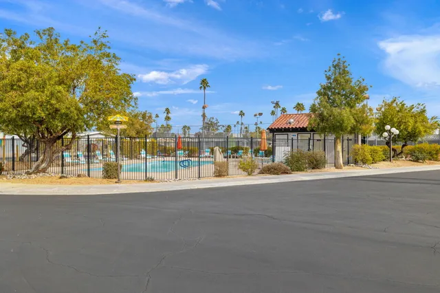 $269,000 | 246 Laredo Drive, Palm Springs, CA 92264