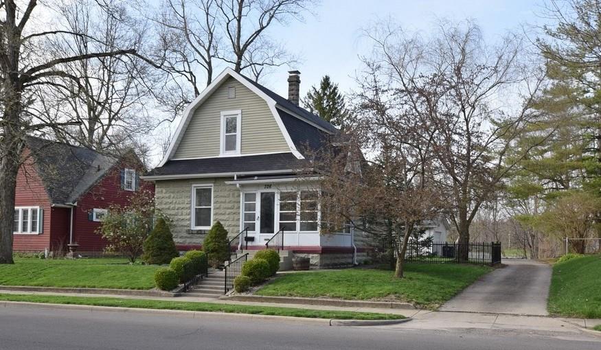 326 West State Street Pendleton, IN 46064 - Photo 2 of 32