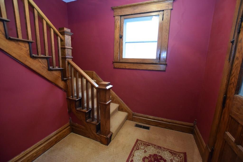 326 West State Street Pendleton, IN 46064 - Photo 4 of 32