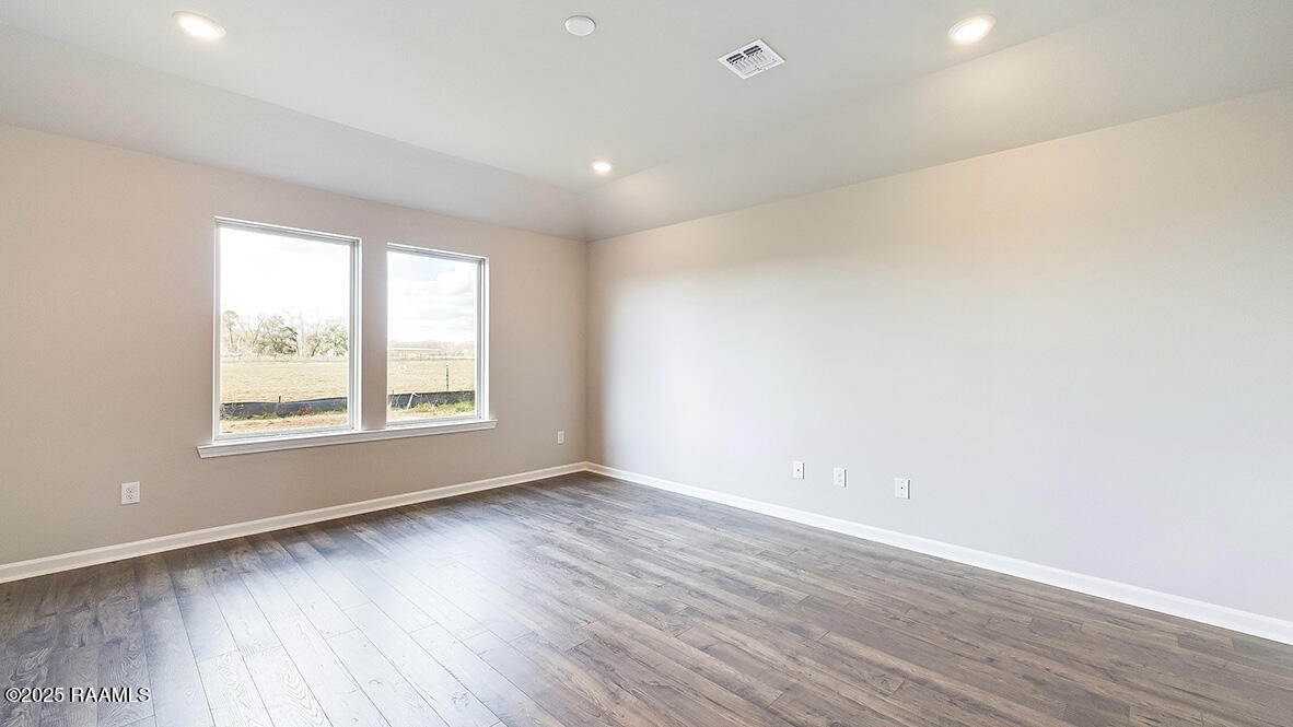 122 Lake Ridge Drive Broussard, LA 70518 - Photo 8 of 29 122 Lake Ridge Drive, Broussard, LA
