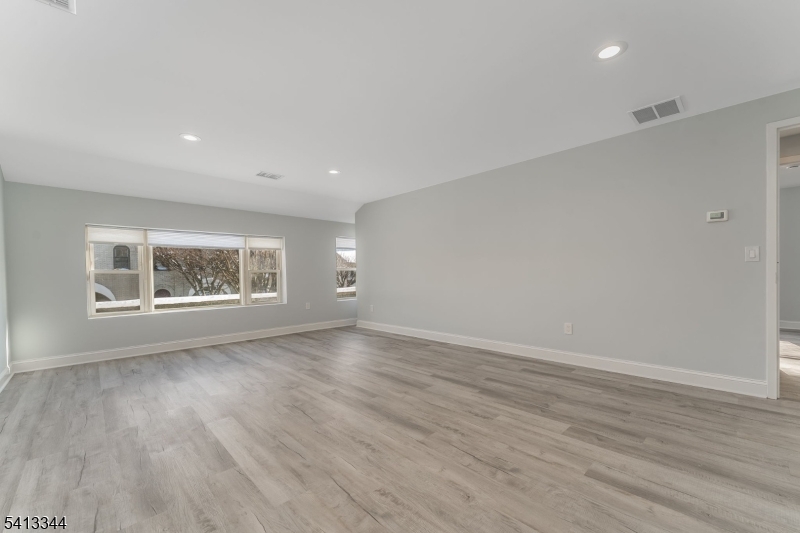 48 West Somerset Street Raritan, NJ 08869 - Photo 9 of 15