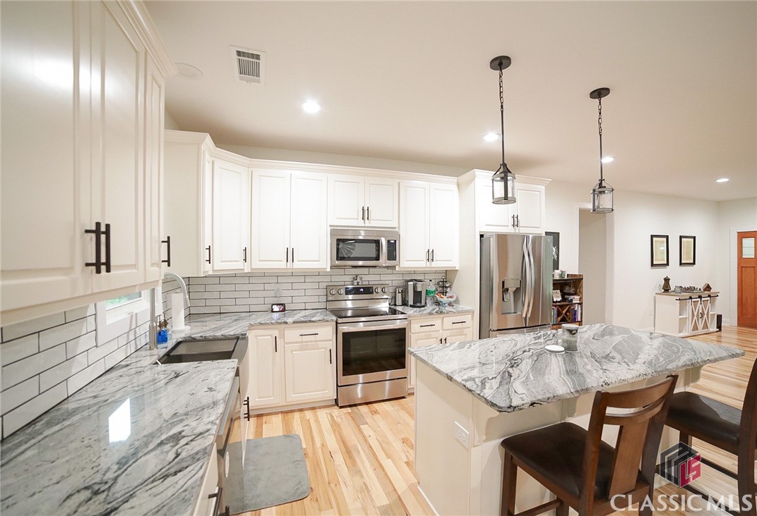 539 Sims Kidd Road Comer, GA 30629 - Photo 15 of 45