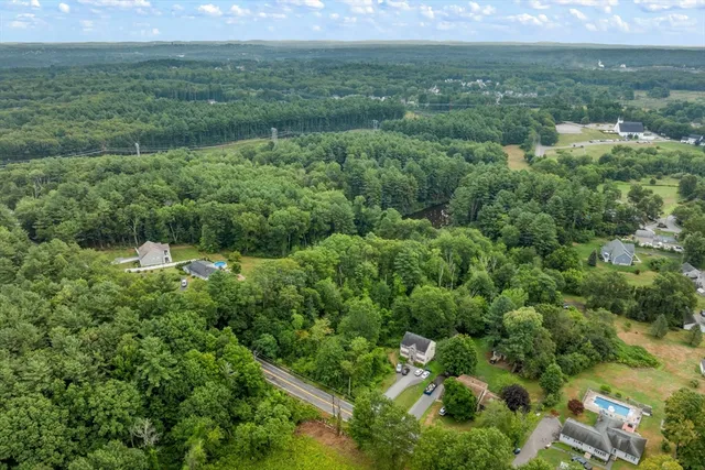 $150,000 | 785 Broadway Road, Dracut, MA 01826