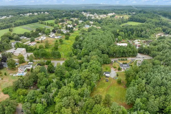 $150,000 | 785 Broadway Road, Dracut, MA 01826