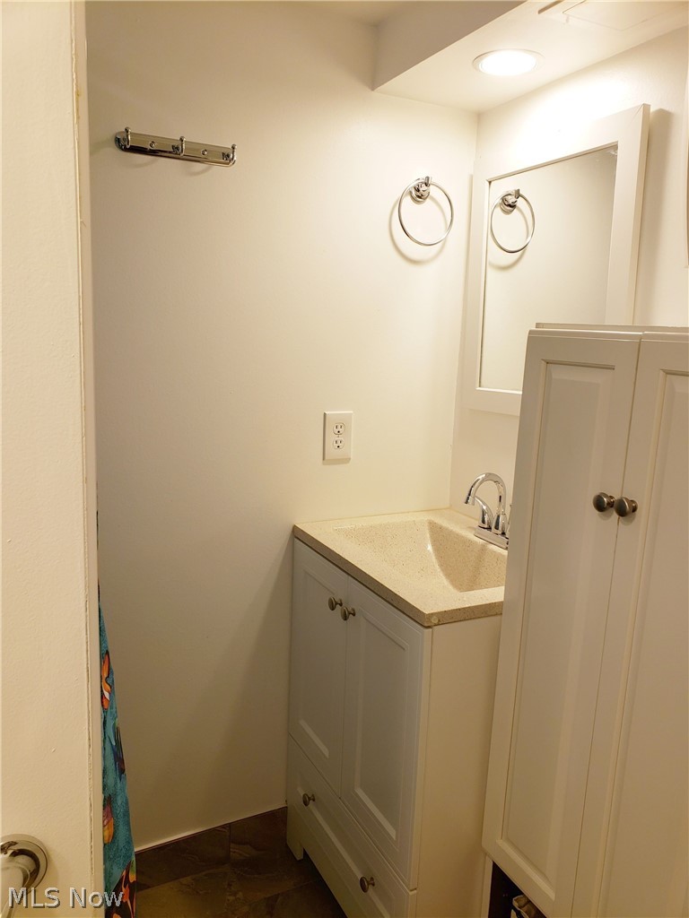 1919 Brainard Road Lyndhurst, OH 44124 - Photo 23 of 34