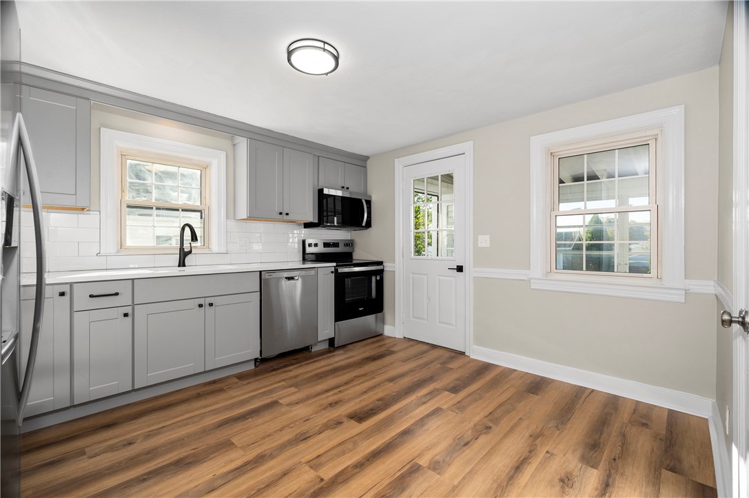 34 Goddard Street Cumberland, RI 02864 - Photo 11 of 27