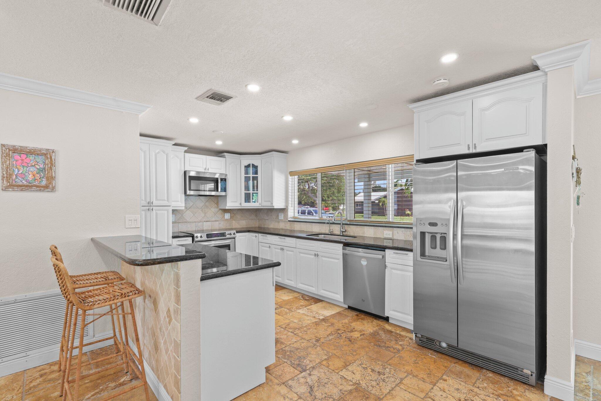 1082 Southwest 3rd Street Boca Raton, FL 33486 - Photo 13 of 61 1082 Southwest 3rd St - 12.jpg-SMALL