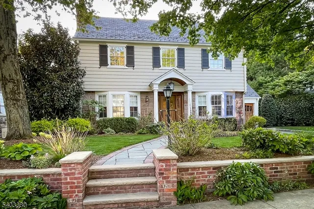 $1,895,000 | 6 Lorraine Road, Summit, NJ 07901