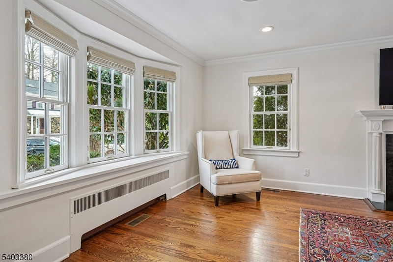 6 Lorraine Road Summit, NJ 07901 - Photo 4 of 33