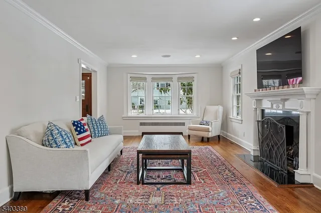 $1,895,000 | 6 Lorraine Road, Summit, NJ 07901