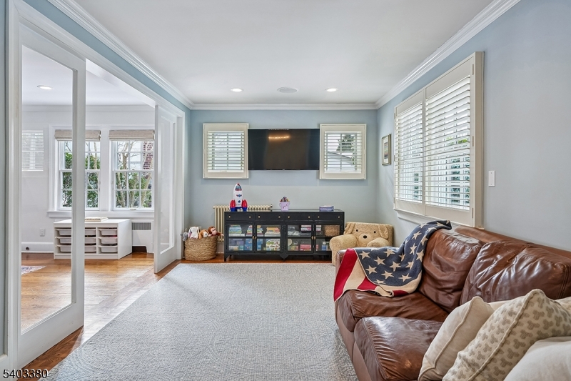 6 Lorraine Road Summit, NJ 07901 - Photo 7 of 33