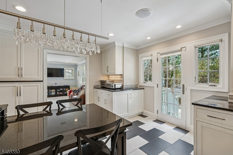 6 Lorraine Road Summit, NJ 07901 - Photo 9 of 33