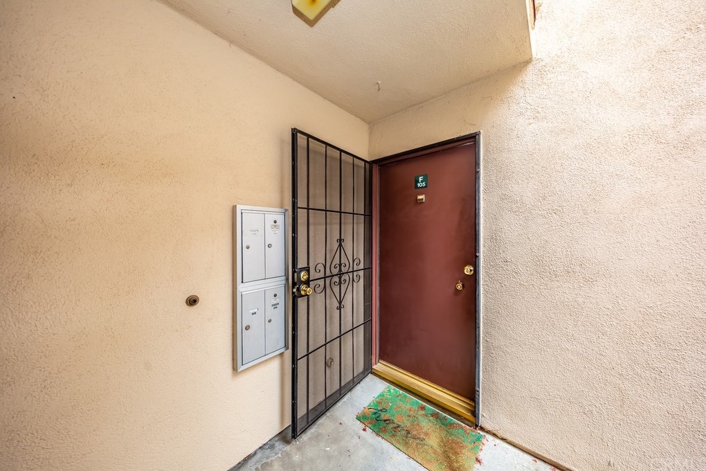 12200 Montecito Road, Unit F105 Seal Beach, CA 90740 - Photo 22 of 38