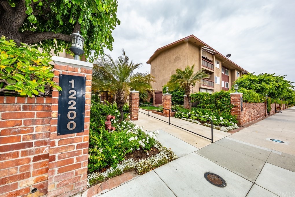 12200 Montecito Road, Unit F105 Seal Beach, CA 90740 - Photo 25 of 38