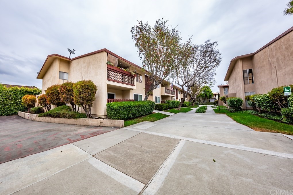 12200 Montecito Road, Unit F105 Seal Beach, CA 90740 - Photo 37 of 38