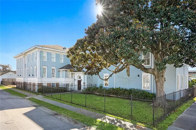 $275,000 | 4716 Annunciation Street, Unit 1B, New Orleans, LA 70115