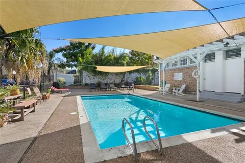 $275,000 | 4716 Annunciation Street, Unit 1B, New Orleans, LA 70115