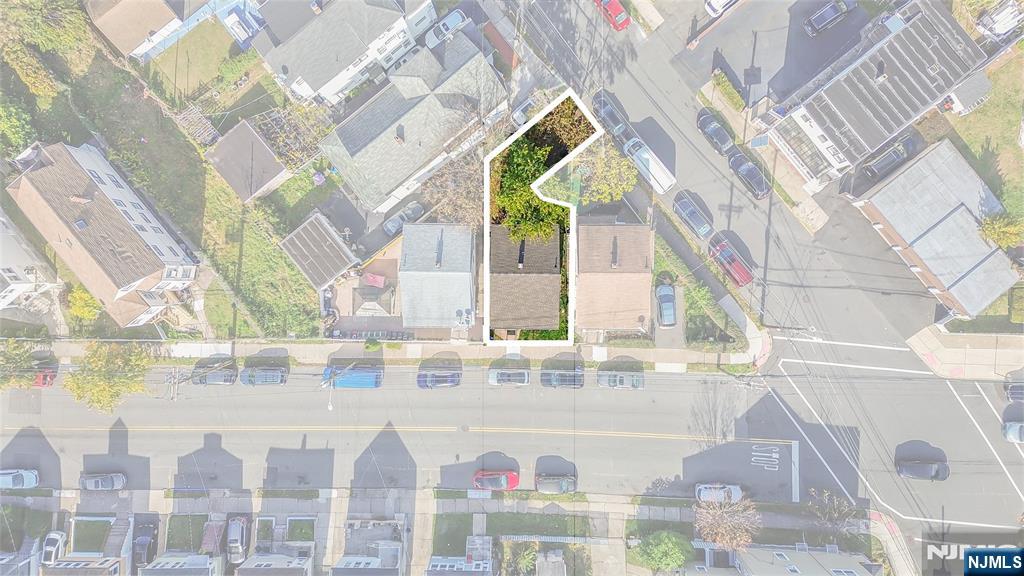 45 Dey Street Paterson, NJ 07503 - Photo 2 of 11