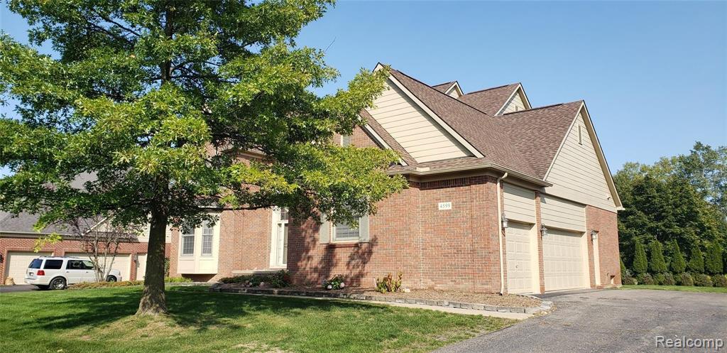 4599 Chatford Court Rochester, MI 48306 - Photo 3 of 46
