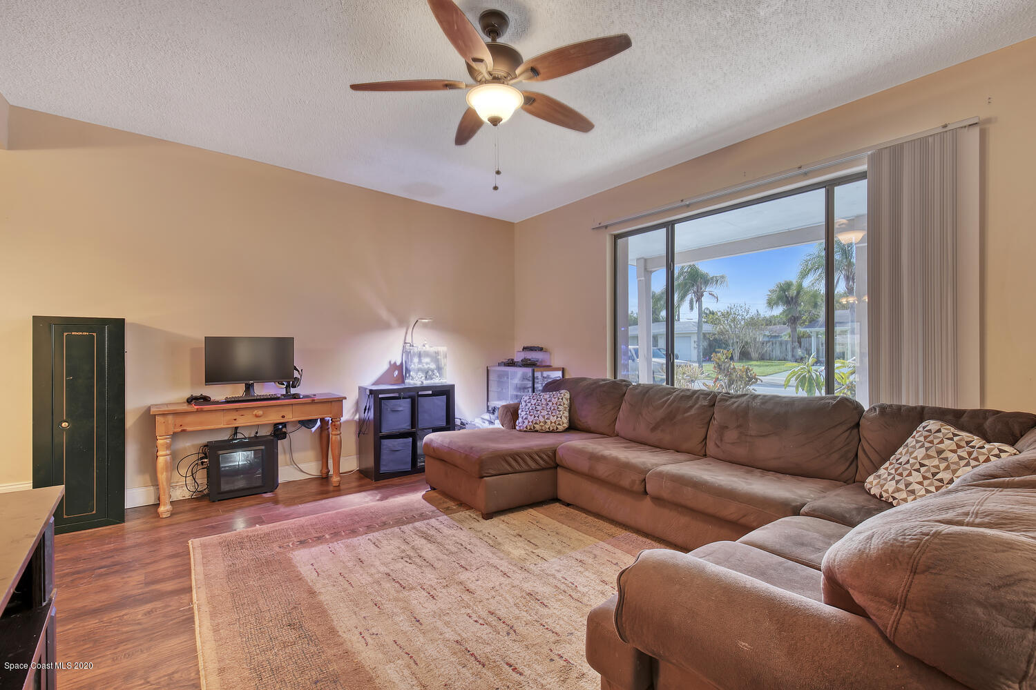 765 Angle Street Northeast Palm Bay, FL 32905 - Photo 11 of 42 Living Room