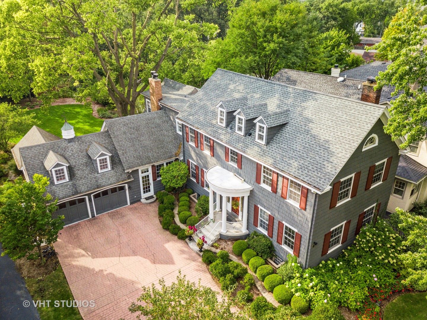 142 Akenside Road Riverside, IL 60546 - Photo 42 of 42 an aerial view of a house with a yard