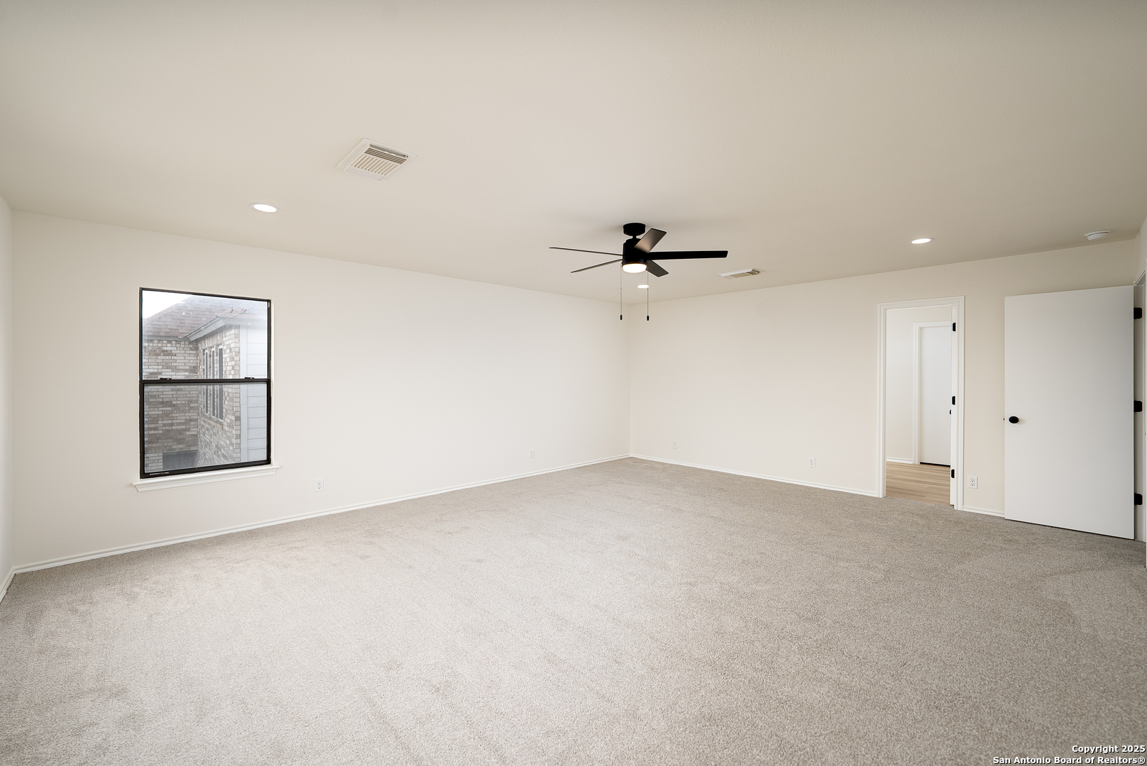 7103 Rimwood Street Live Oak, TX 78233 - Photo 20 of 35