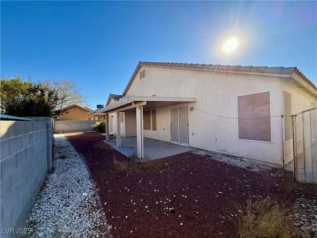 $2,255 | 3818 Scotsman Way, North Las Vegas, NV 89032