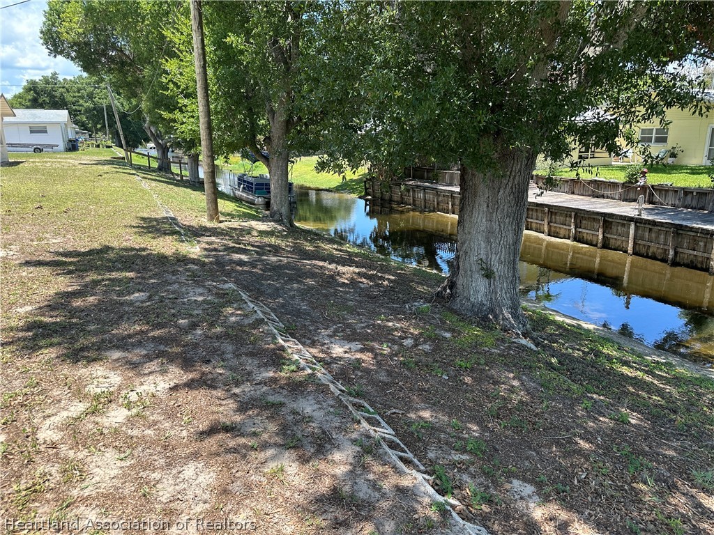 1318 Schlosser Road Sebring, FL 33870 - Photo 3 of 16