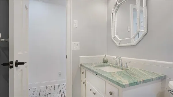 $575,000 | 1736 Northwest 39th Street, Oakland Park, FL 33309
