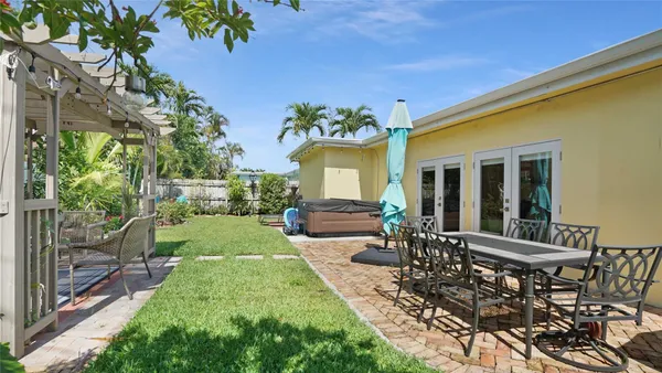$575,000 | 1736 Northwest 39th Street, Oakland Park, FL 33309