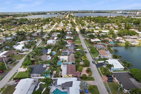 $575,000 | 1736 Northwest 39th Street, Oakland Park, FL 33309