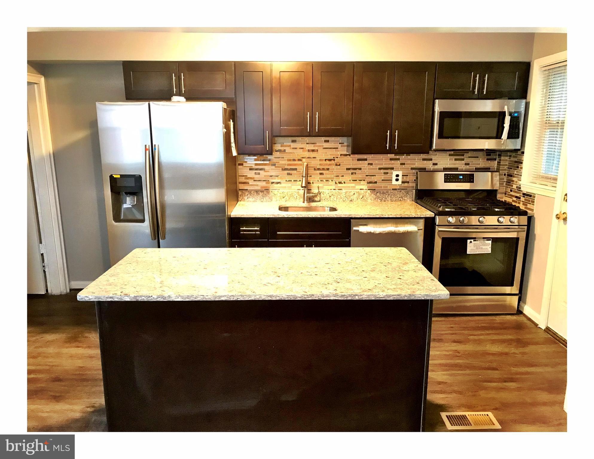 5430 Masefield Road Baltimore, MD 21229 - Photo 1 of 30 Kitchen