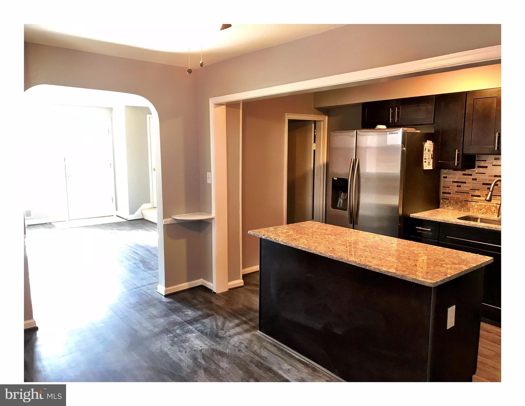 5430 Masefield Road Baltimore, MD 21229 - Photo 4 of 30 Kitchen