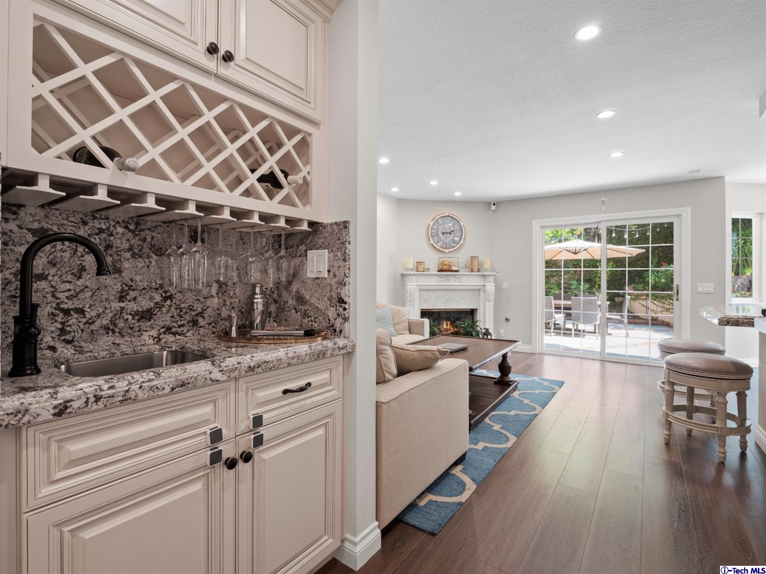 19904 Lisa Lane Porter Ranch, CA 91326 - Photo 16 of 44 Gallery Image 16
