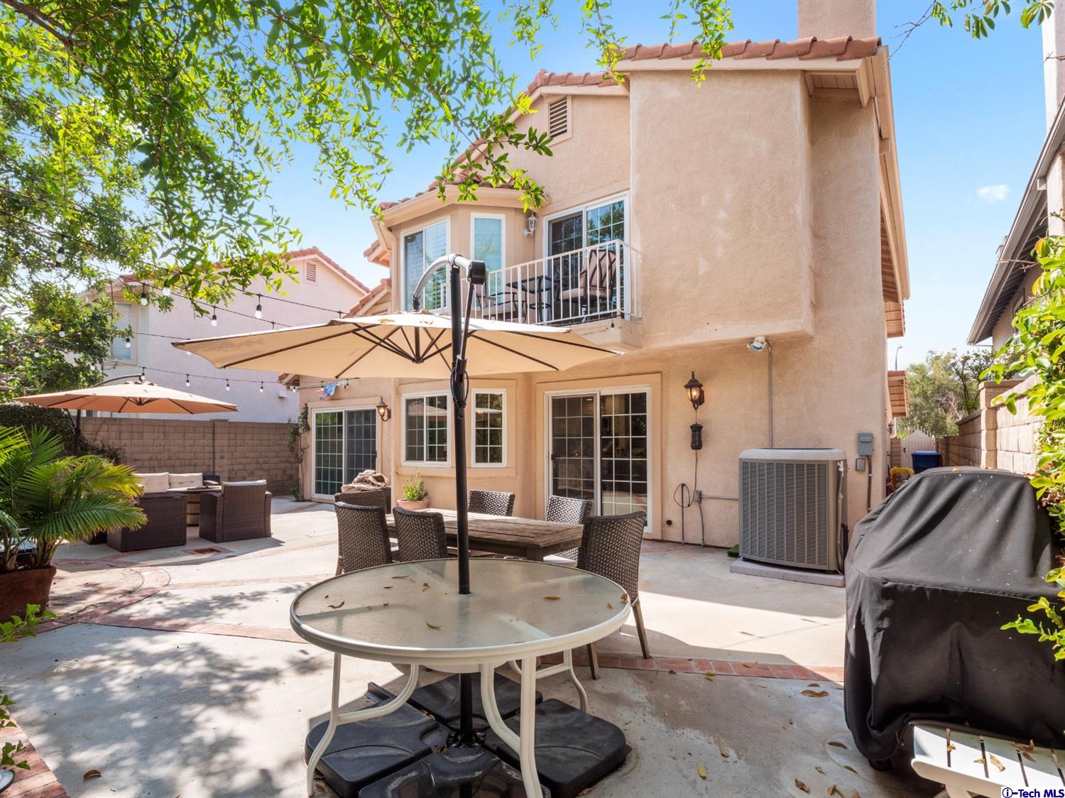 19904 Lisa Lane Porter Ranch, CA 91326 - Photo 35 of 44 Gallery Image 35