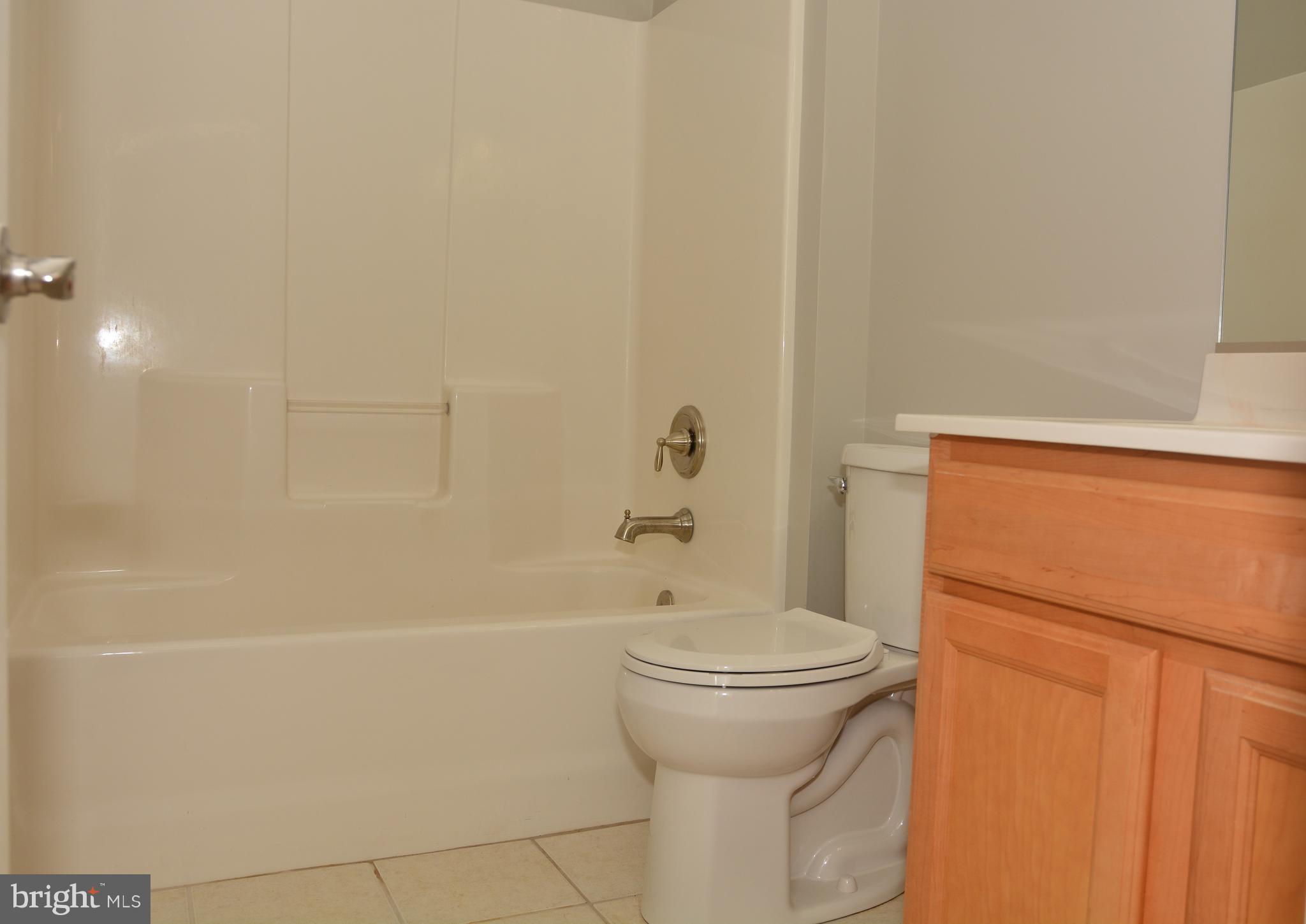 11231 Rawhide Road Lusby, MD 20657 - Photo 10 of 18 Full Hall Bath