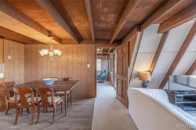 $439,900 | 402 Cervina Woods Drive, Innsbrook, MO 63390