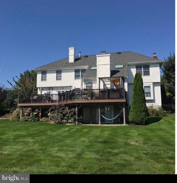 15 Rocking Horse Way Southampton, PA 18966 - Photo 3 of 37 Gallery Image 3