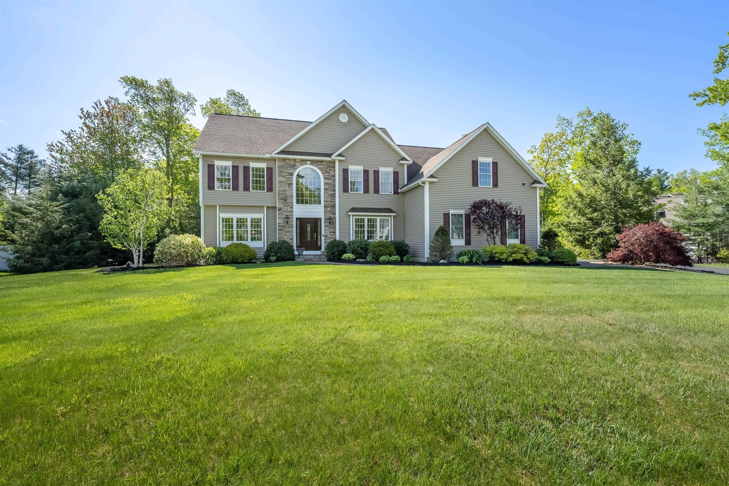 15 Jacob Road Windham, NH 03087 - Photo 1 of 40