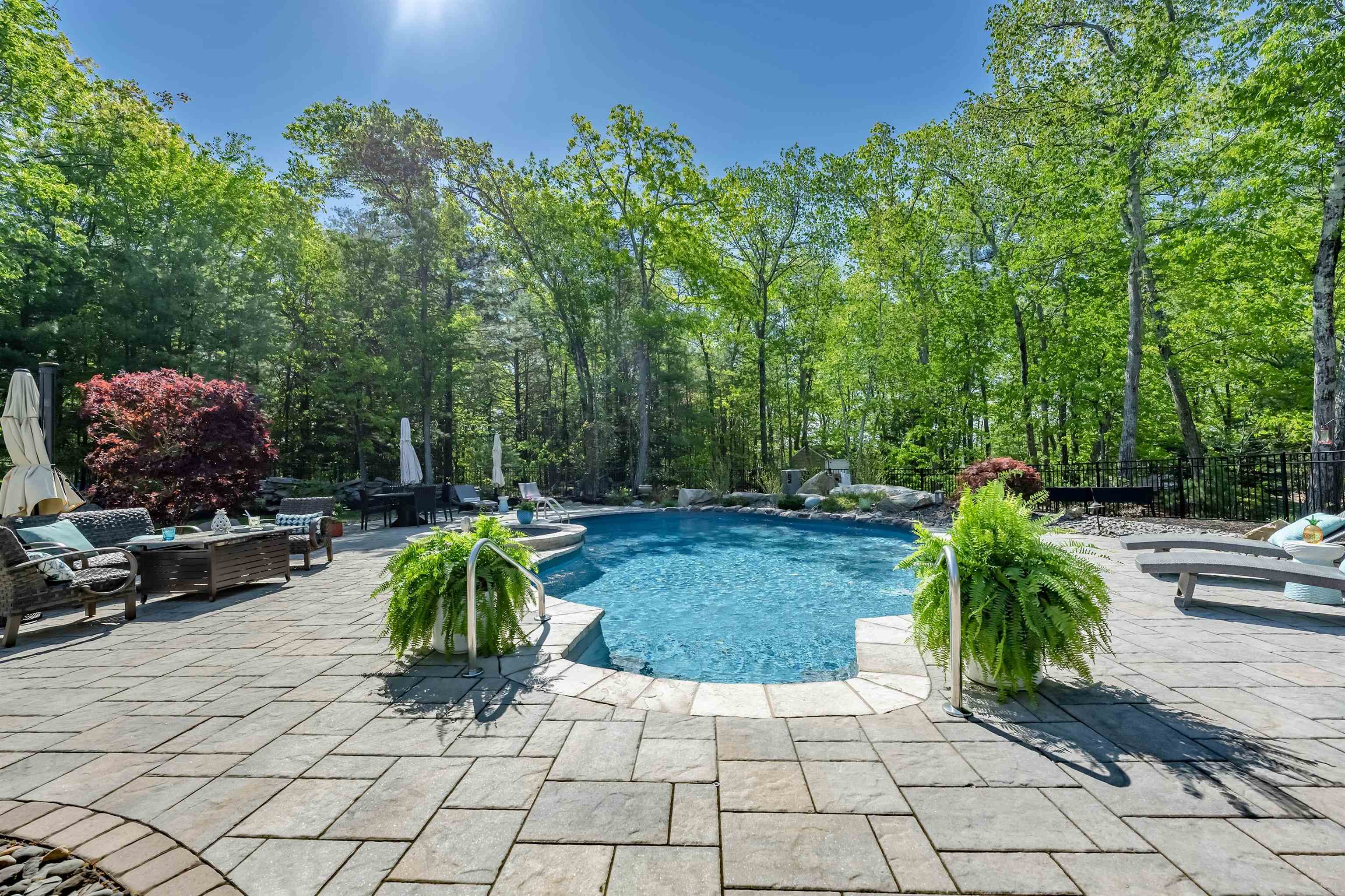 15 Jacob Road Windham, NH 03087 - Photo 37 of 40