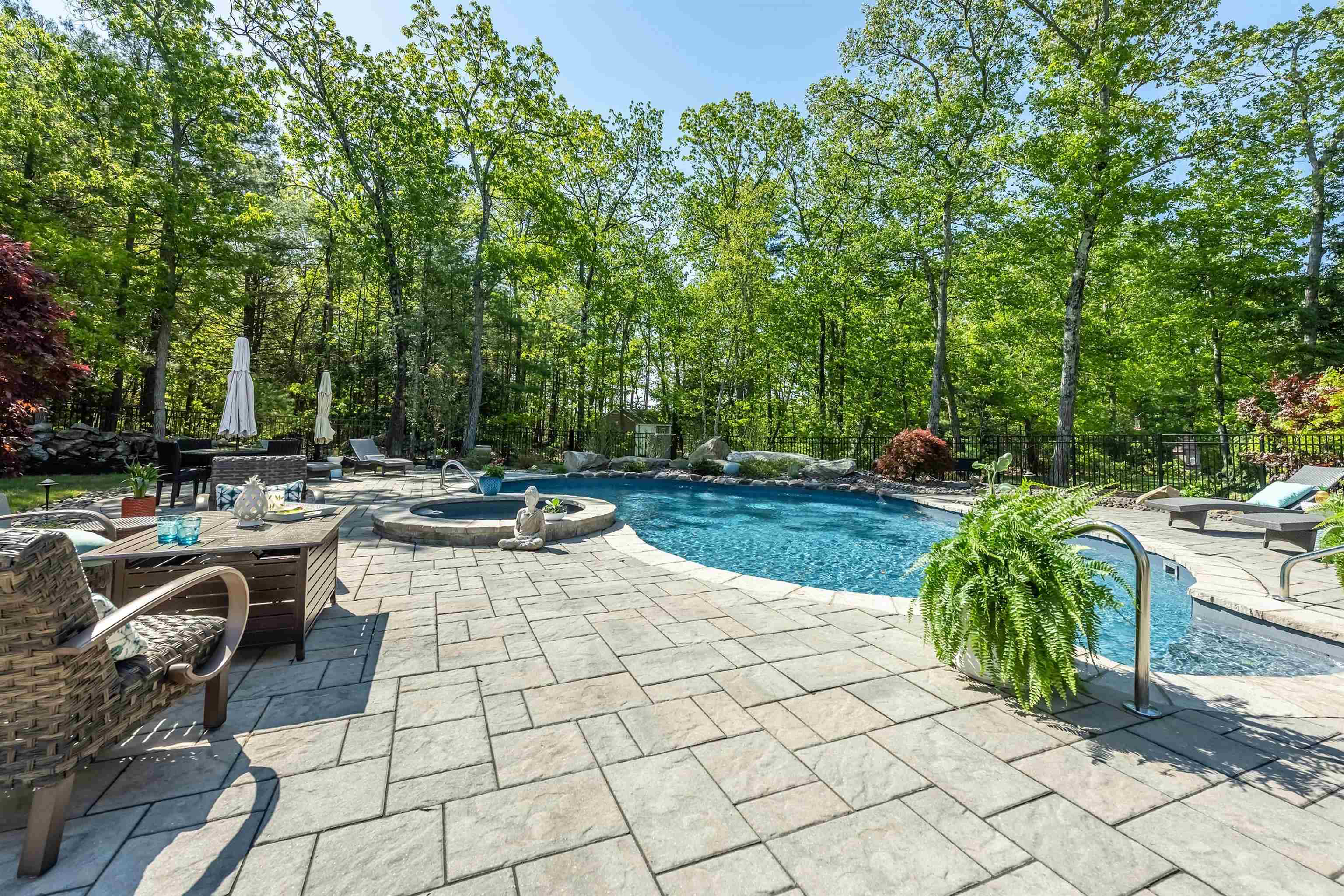 15 Jacob Road Windham, NH 03087 - Photo 38 of 40