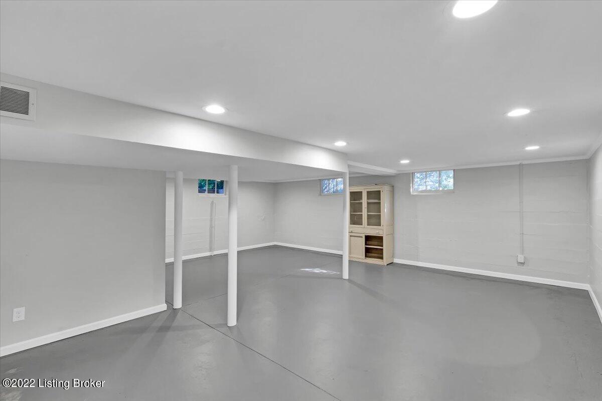 4309 Winchester Road Louisville, KY 40207 - Photo 27 of 39 27-Clean basement
